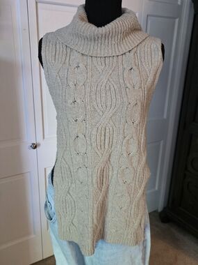 Chloe & Jasmine Cable Knit Sleeveless Turtleneck Sweater Tunic Size S
